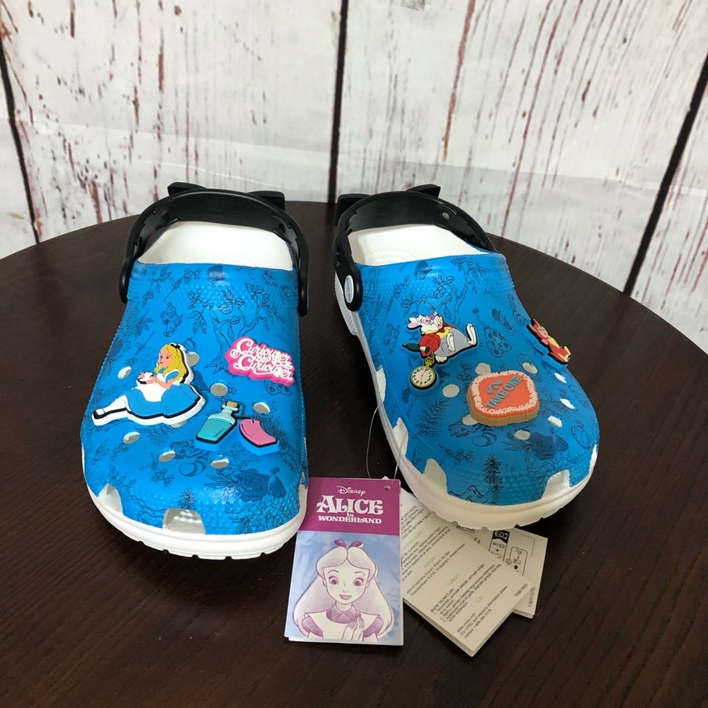 CROCS x Disney Alice in Wonderland limited edition classic Clog in size 7 - Picture 12 of 17